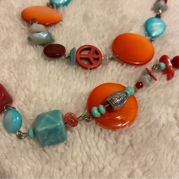 Large beaded necklace with matching earrings - Picture 5 of 5